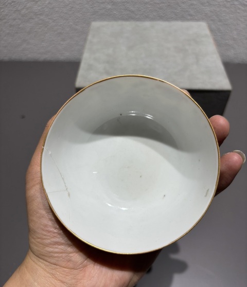 古玩陶瓷粉彩侍女人物茶碗真品鑒賞圖