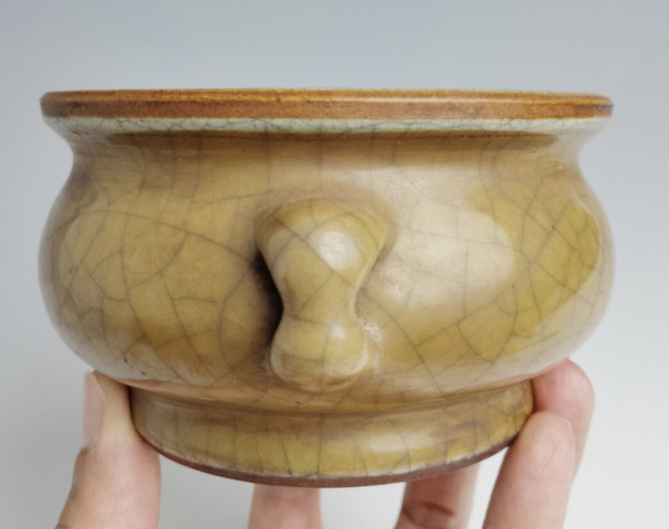古玩陶瓷黃哥釉爐真品鑒賞圖