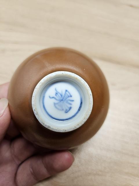古玩陶瓷紫金釉茶圓真品鑒賞圖