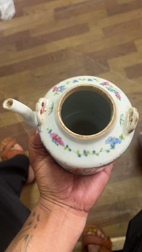 古玩陶瓷粉彩壺真品鑒賞圖