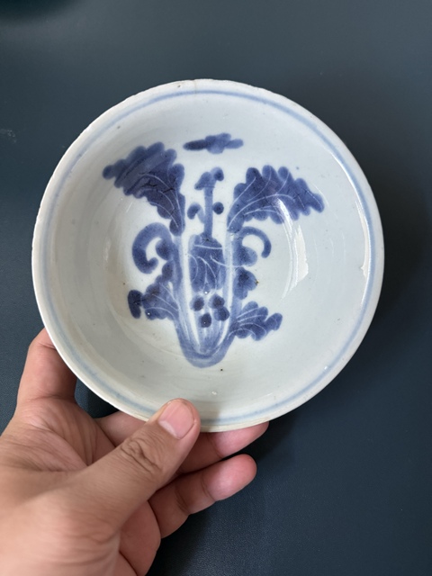 古玩陶瓷萊菔紋青花盤真品鑒賞圖