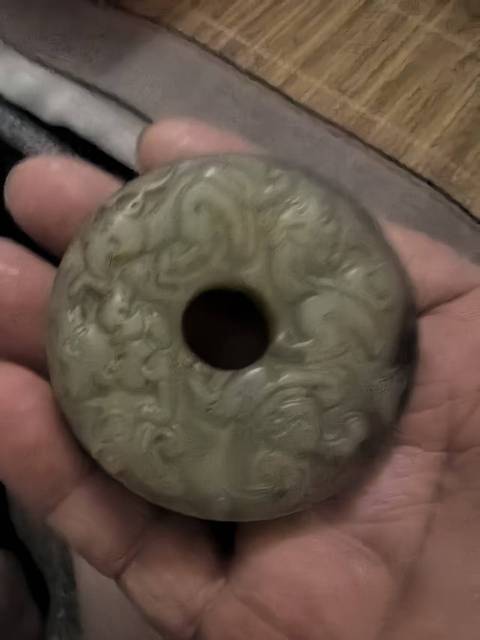 古玩玉器做舊仿古“螭龍紋玉璧”真品鑒賞圖