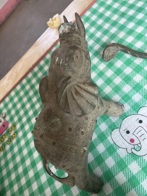 古玩銅器銅象真品鑒賞圖