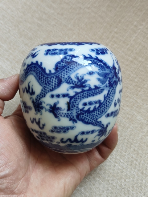 古玩陶瓷龍紋青花水盂真品鑒賞圖