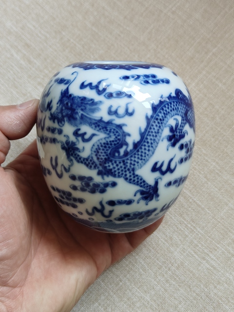 古玩陶瓷龍紋青花水盂真品鑒賞圖