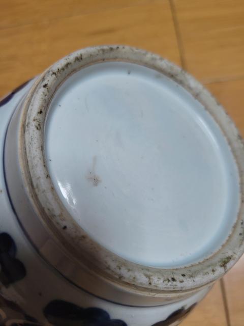 古玩陶瓷花卉紋青花罐真品鑒賞圖