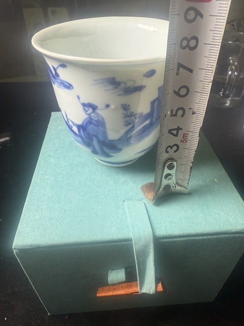 古玩陶瓷人物山水青花杯真品鑒賞圖