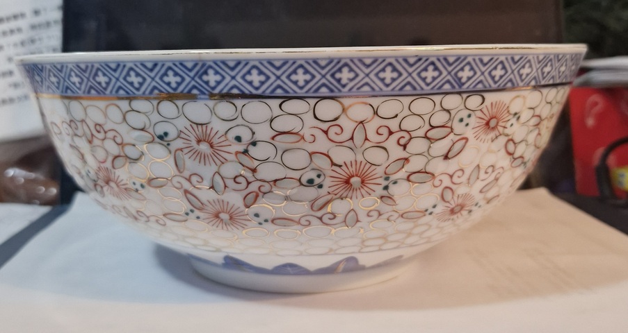 古玩陶瓷青花加彩玲瓏瓷碗真品鑒賞圖