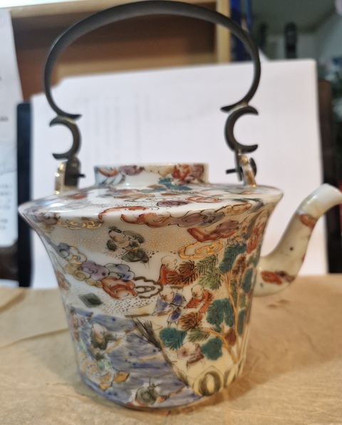 古玩陶瓷提梁壺真品鑒賞圖
