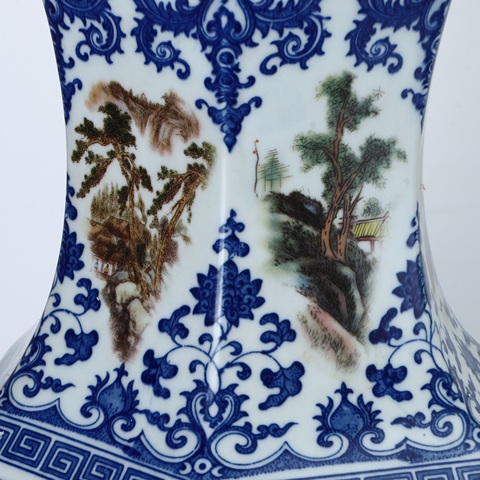 古玩陶瓷青花粉彩花鳥紋六方瓶真品鑒賞圖