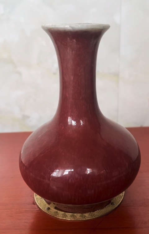 古玩陶瓷郎紅釉撇口瓶真品鑒賞圖