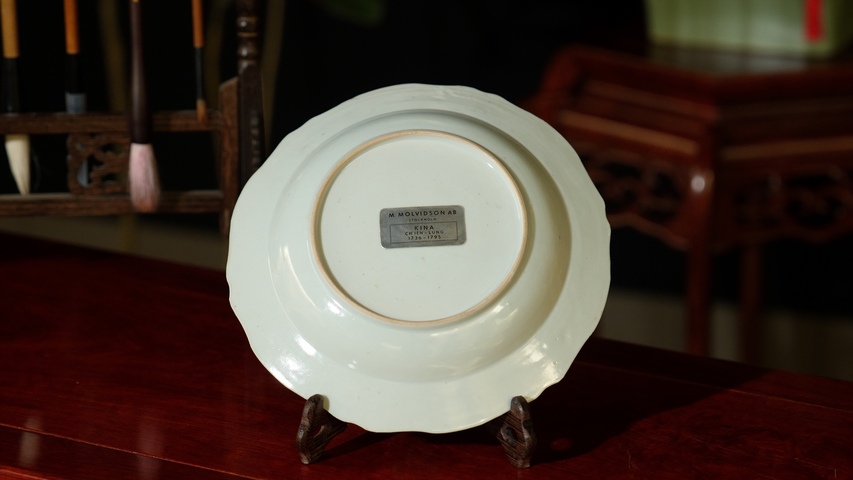 古玩陶瓷雍正粉彩盤真品鑒賞圖