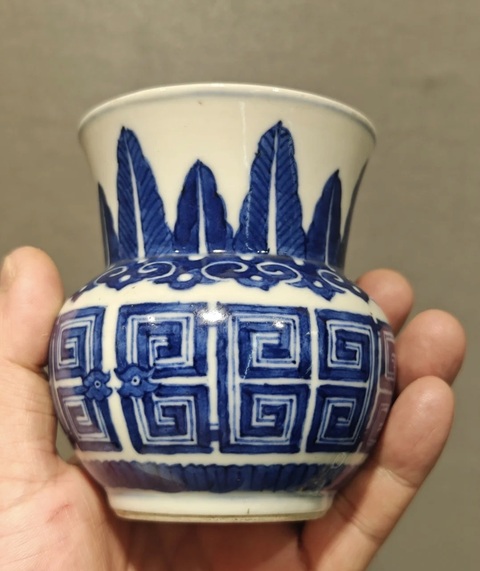 古玩陶瓷青花渣斗真品鑒賞圖