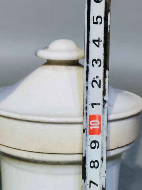 古玩陶瓷民國白釉蓋罐真品鑒賞圖