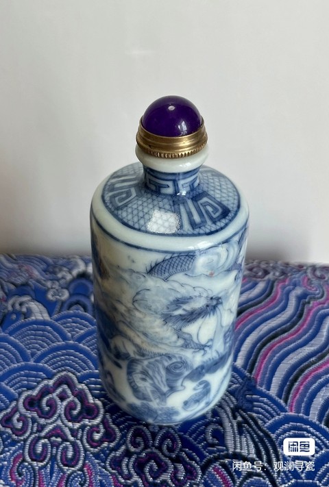 古玩陶瓷青花釉里紅十二生肖圖鼻煙壺真品鑒賞圖