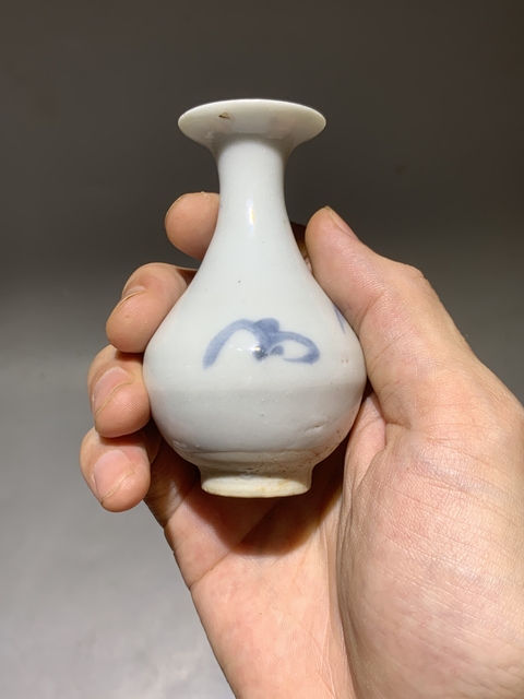 古玩陶瓷青花花卉紋玉壺春瓶真品鑒賞圖