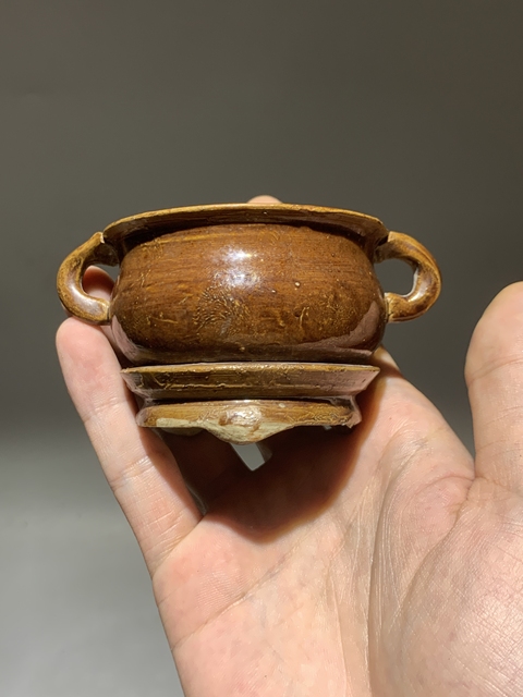 古玩陶瓷醬釉雙耳三足爐真品鑒賞圖