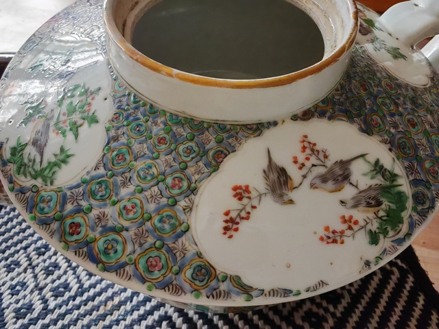 古玩陶瓷清咸豐廣彩人物故事圖花鳥紋茶壺真品鑒賞圖