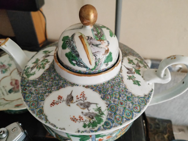 古玩陶瓷清咸豐廣彩人物故事圖花鳥紋茶壺真品鑒賞圖