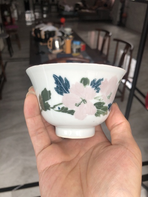 古玩陶瓷釉里五彩花卉紋杯真品鑒賞圖