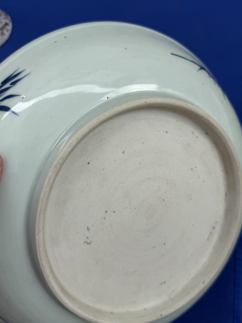 古玩陶瓷青花釉里紅飄帶繡球獅子紋盤真品鑒賞圖