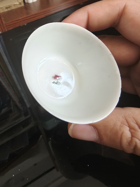 古玩陶瓷粉彩花卉紋杯拍賣,當前價格3500元