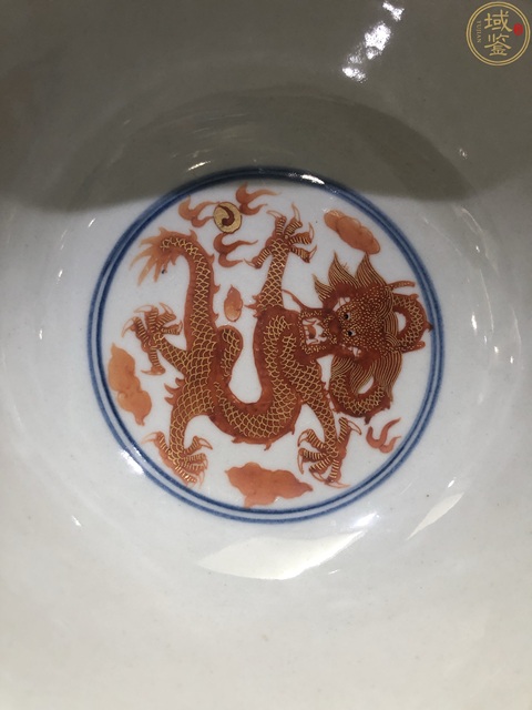 古玩陶瓷清光緒風格,青花五彩龍紋碗真品鑒賞圖