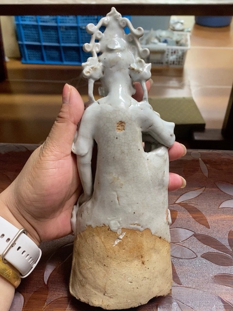 古玩陶瓷青白釉觀音菩薩造像真品鑒賞圖