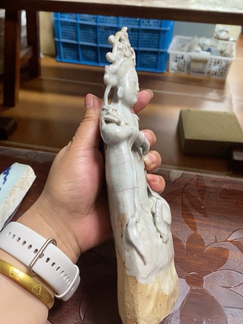 古玩陶瓷青白釉觀音菩薩造像真品鑒賞圖
