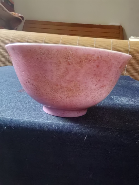 古玩陶瓷清中期胭脂紅釉碗真品鑒賞圖