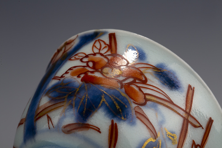 古玩陶瓷清康熙·青花礬紅描金花卉紋杯拍賣，當前價格432元
