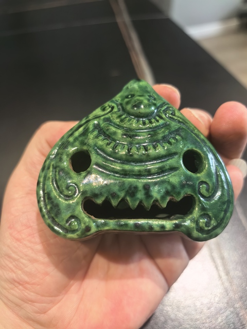 古玩陶瓷綠釉蝠型筆插水滴拍賣,當前價格18元