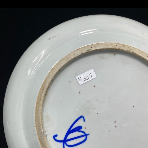 古玩陶瓷人物紋廣彩盤真品鑒賞圖