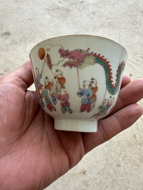 古玩陶瓷粉彩百子鬧春茶圓拍賣,當前價格12000元