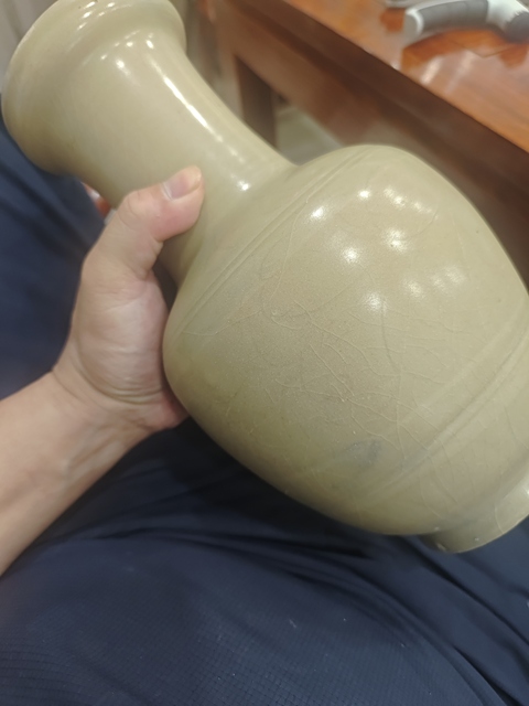 古玩陶瓷宋代青釉瓶真品鑒賞圖
