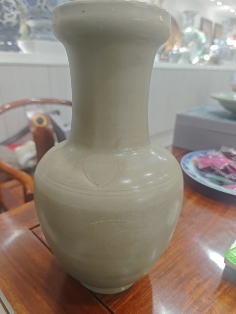 古玩陶瓷宋代青釉瓶真品鑒賞圖