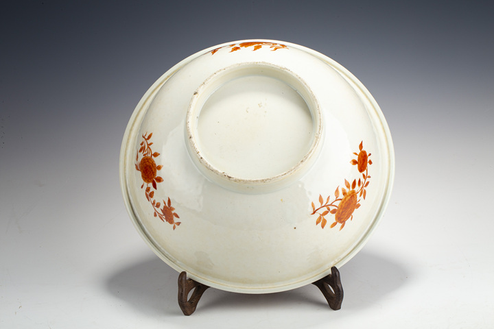 古玩陶瓷清中·礬紅彩花卉雜寶紋潘趣碗真品鑒賞圖