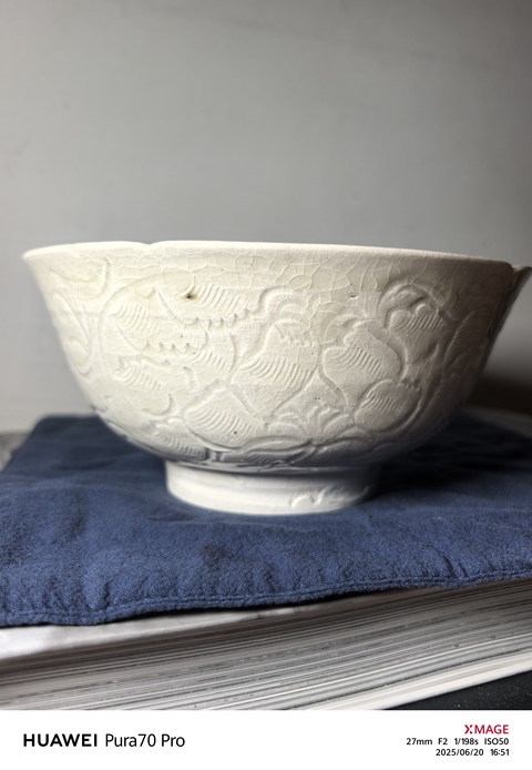 古玩陶瓷刻花缽真品鑒賞圖