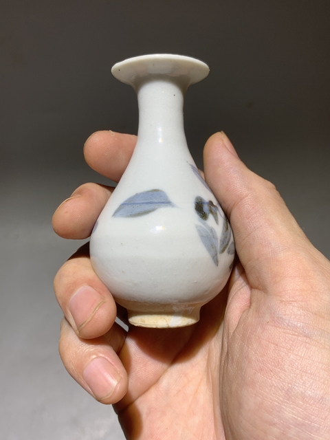 古玩陶瓷青花花卉紋玉壺春瓶真品鑒賞圖