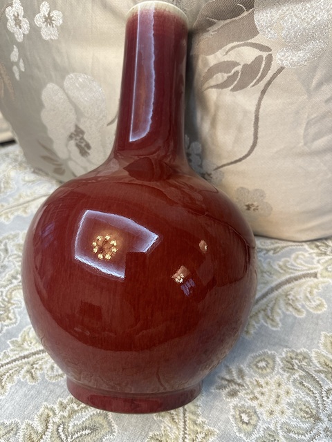 古玩陶瓷郎紅釉天球瓶真品鑒賞圖