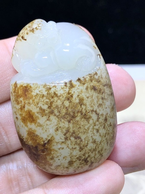 古玩玉器和田玉雕“貔貅”把件真品鑒賞圖
