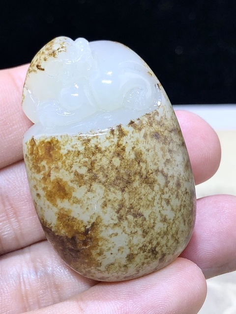 古玩玉器和田玉雕“貔貅”把件真品鑒賞圖