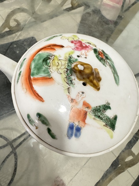 古玩陶瓷粉彩人物故事紋參壺真品鑒賞圖