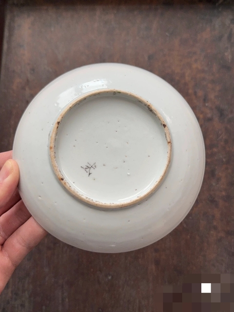 古玩陶瓷花鳥紋粉彩描金盤真品鑒賞圖
