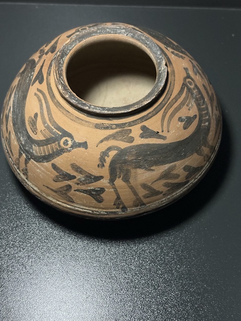 古玩陶瓷哈拉帕·鹿紋桃心罐拍賣，當(dāng)前價(jià)格128元