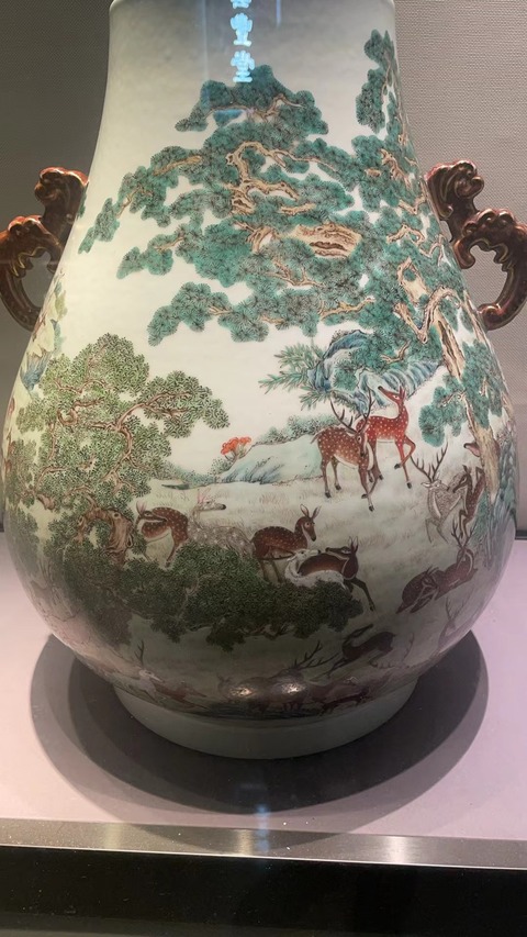 古玩陶瓷百鹿尊真品鑒賞圖
