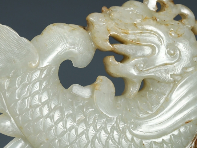 古玩玉器和田玉雕“魚化龍”擺件真品鑒賞圖