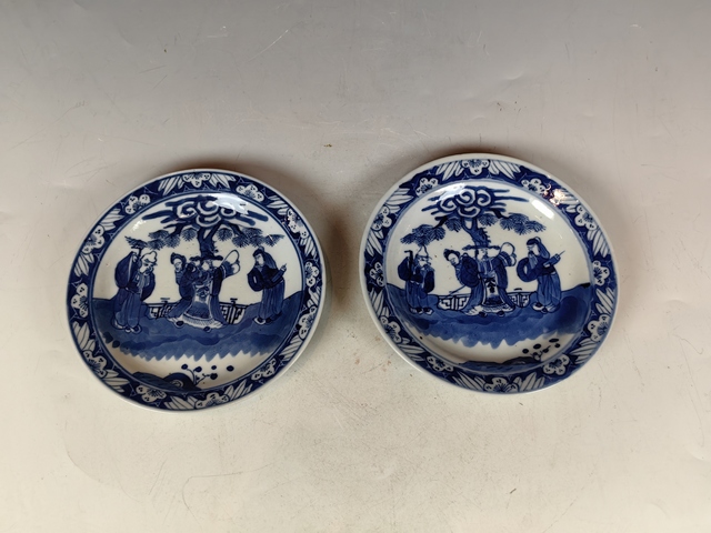 古玩陶瓷清晚三星賀壽人物紋青花盤一對真品鑒賞圖