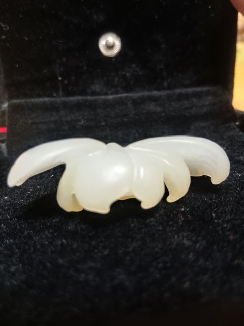 古玩玉器和田玉雕“蓮蓬”掛件真品鑒賞圖
