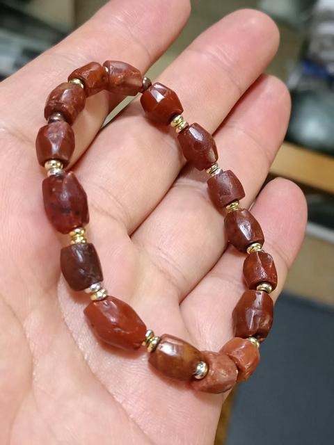古玩玉器春秋戰國天然紅瑪瑙珠串拍賣,當前價格2000元